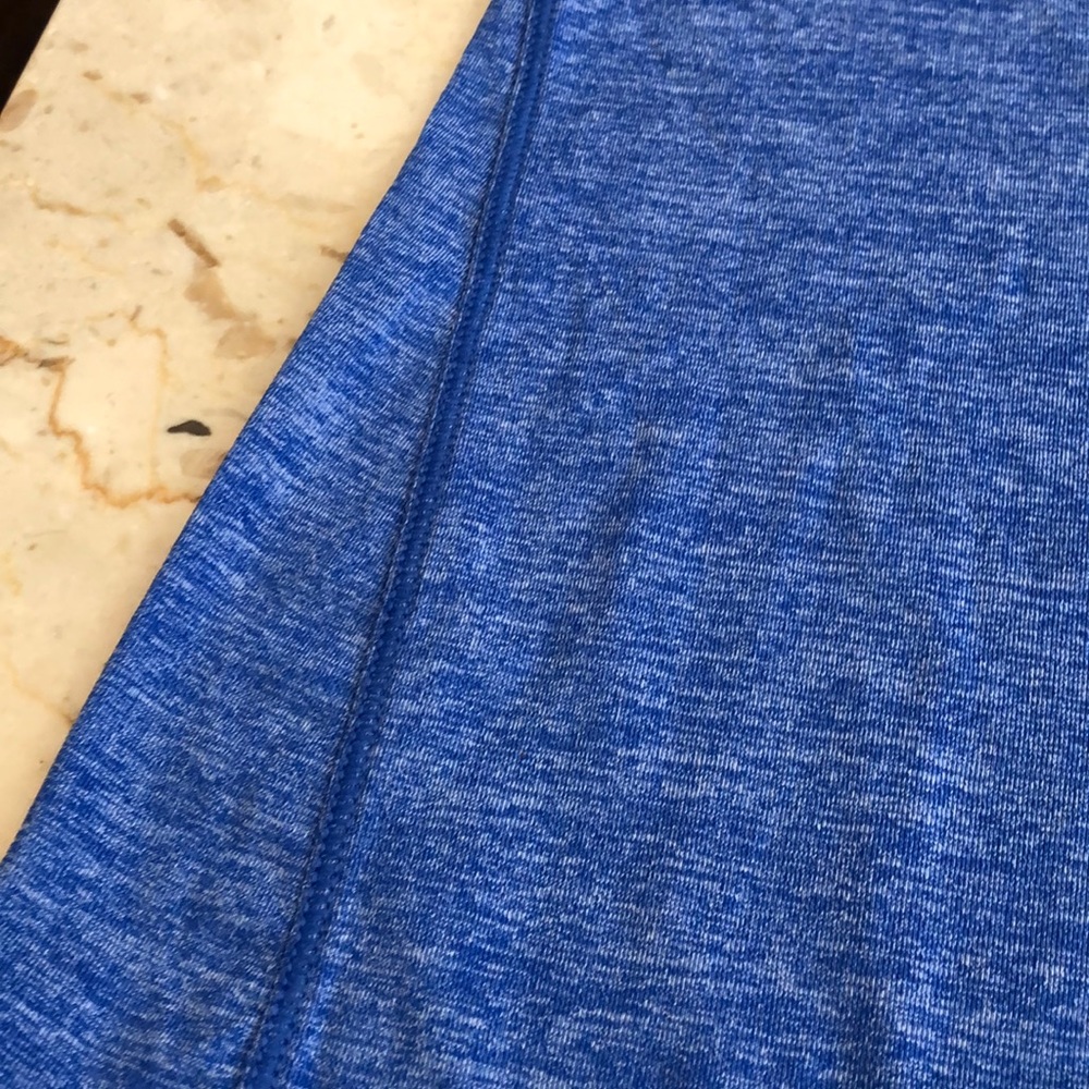 Blue top - Picture 6 of 7